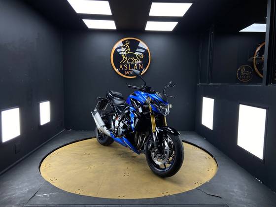 SUZUKI GSX-S750A SUZUKI GSX-S750A